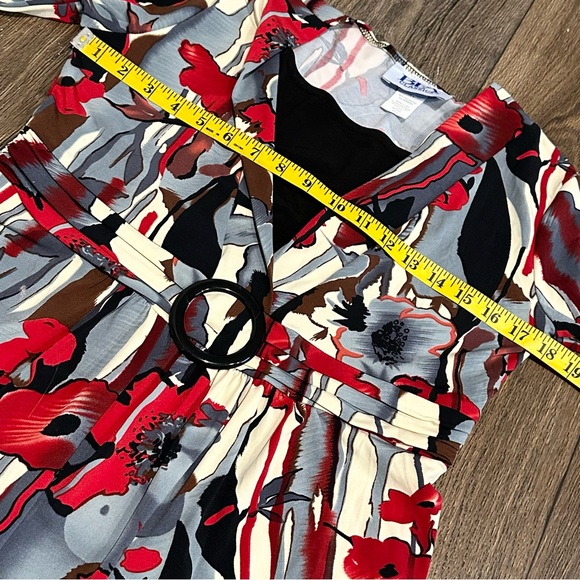 BFA Classics Multicolored Blouse – Size 12P - Picture 8 of 8